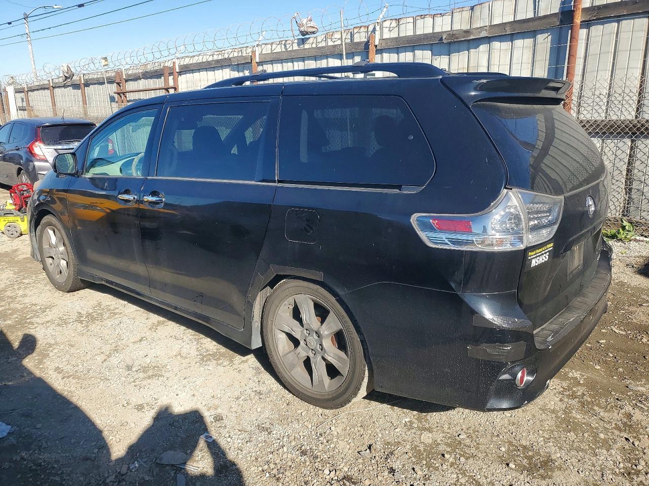2013 TOYOTA SIENNA