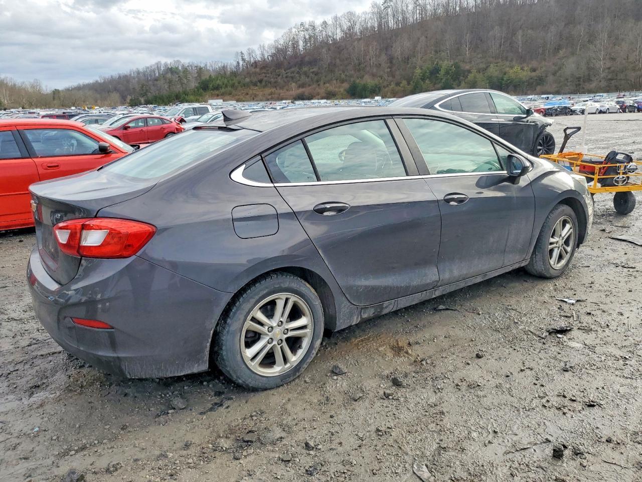 2016 CHEVROLET CRUZE