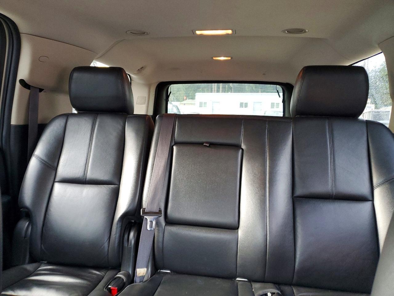 2014 CHEVROLET Suburban