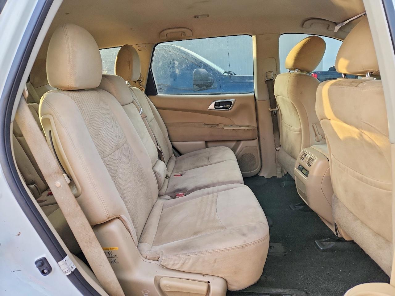 2016 NISSAN PATHFINDER