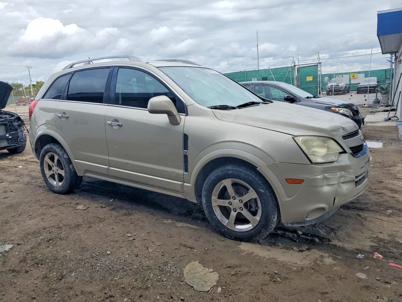 2013 CHEVROLET Captiva