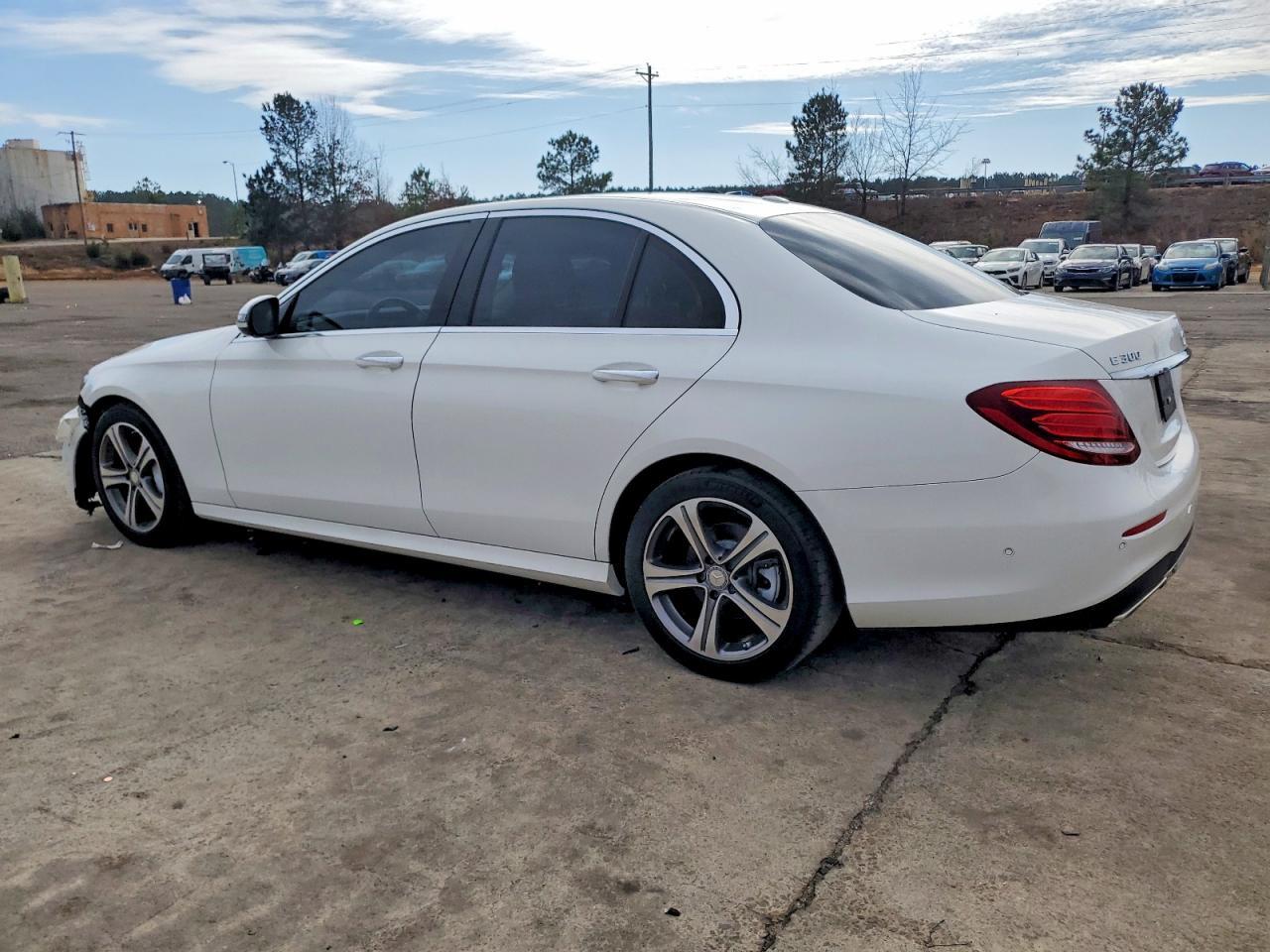 2017 MERCEDES-BENZ E-Class