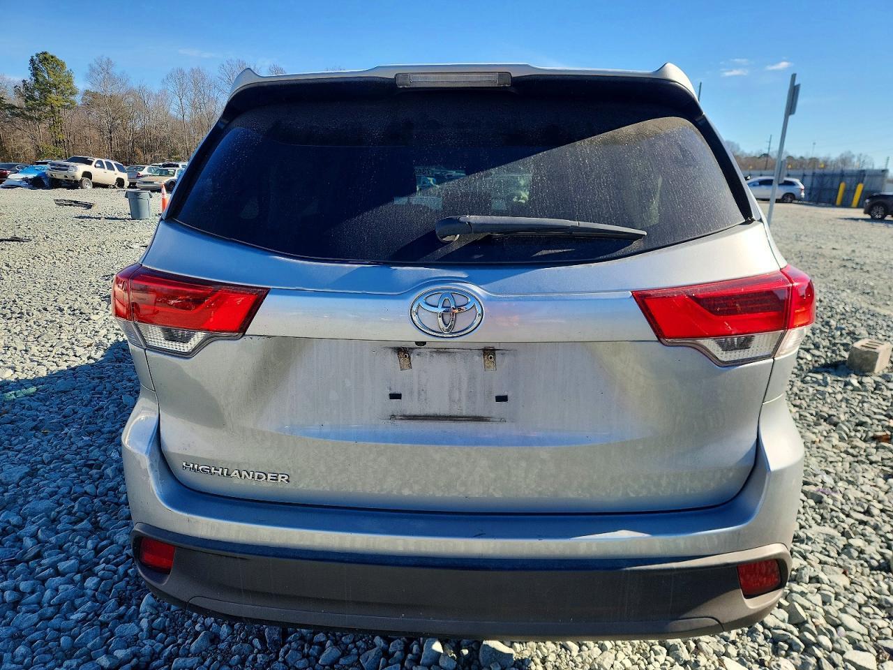 2018 TOYOTA HIGHLANDER