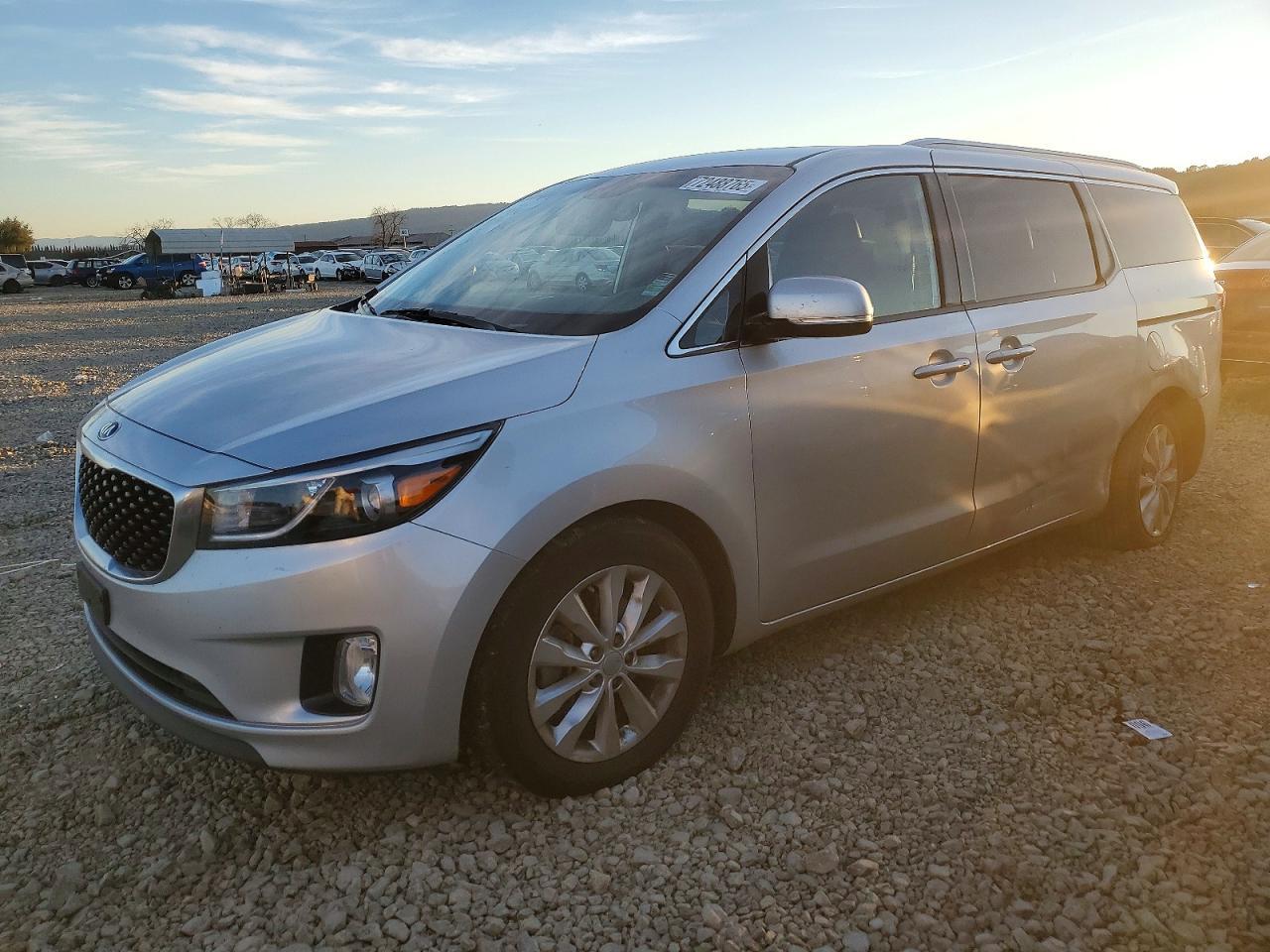 2016 KIA SEDONA