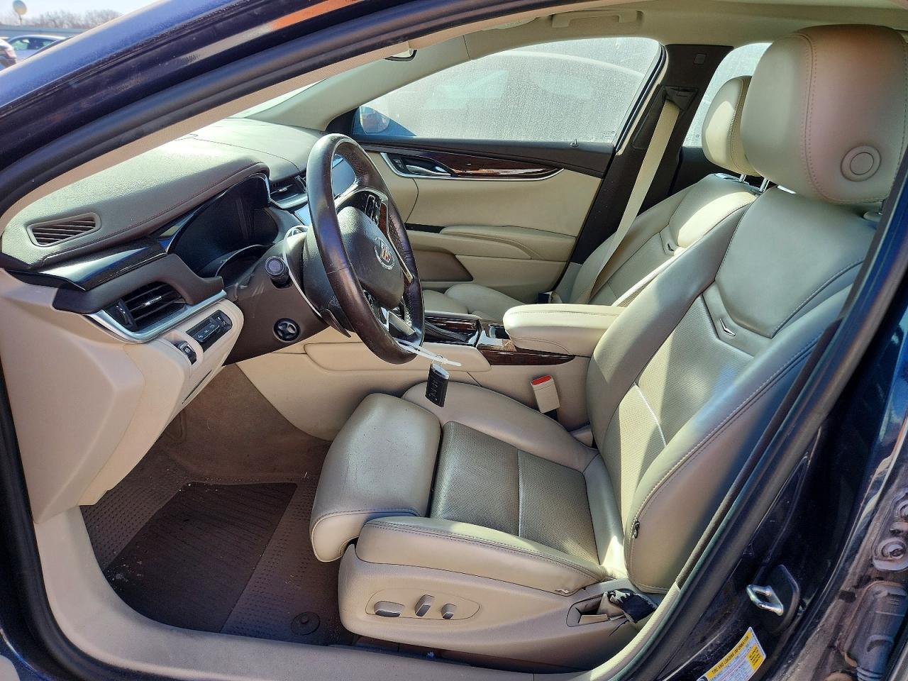 2013 CADILLAC XTS