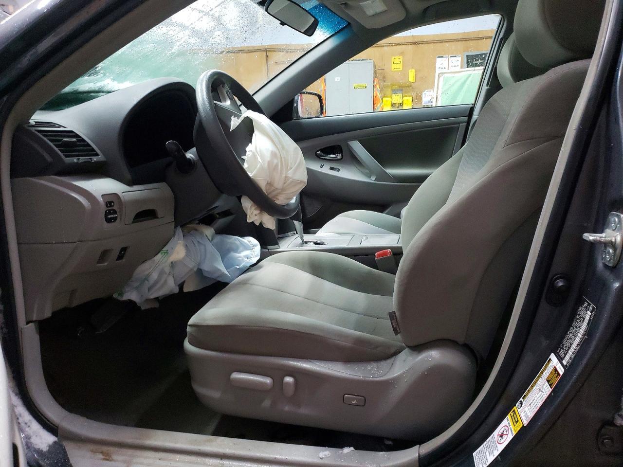 2010 TOYOTA CAMRY