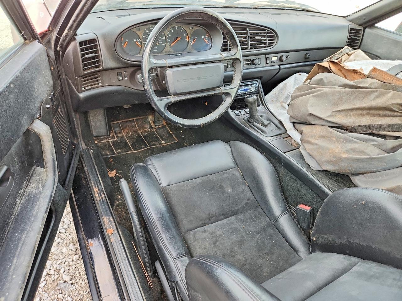 1987 PORSCHE 944