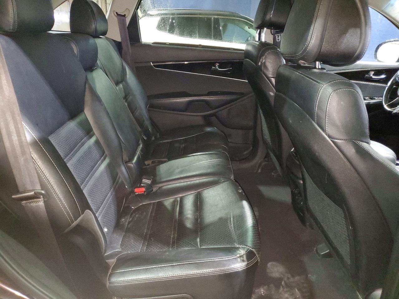 2016 KIA SORENTO