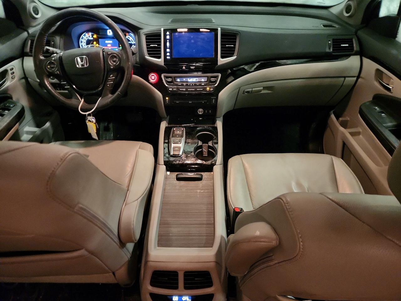 2017 HONDA PILOT