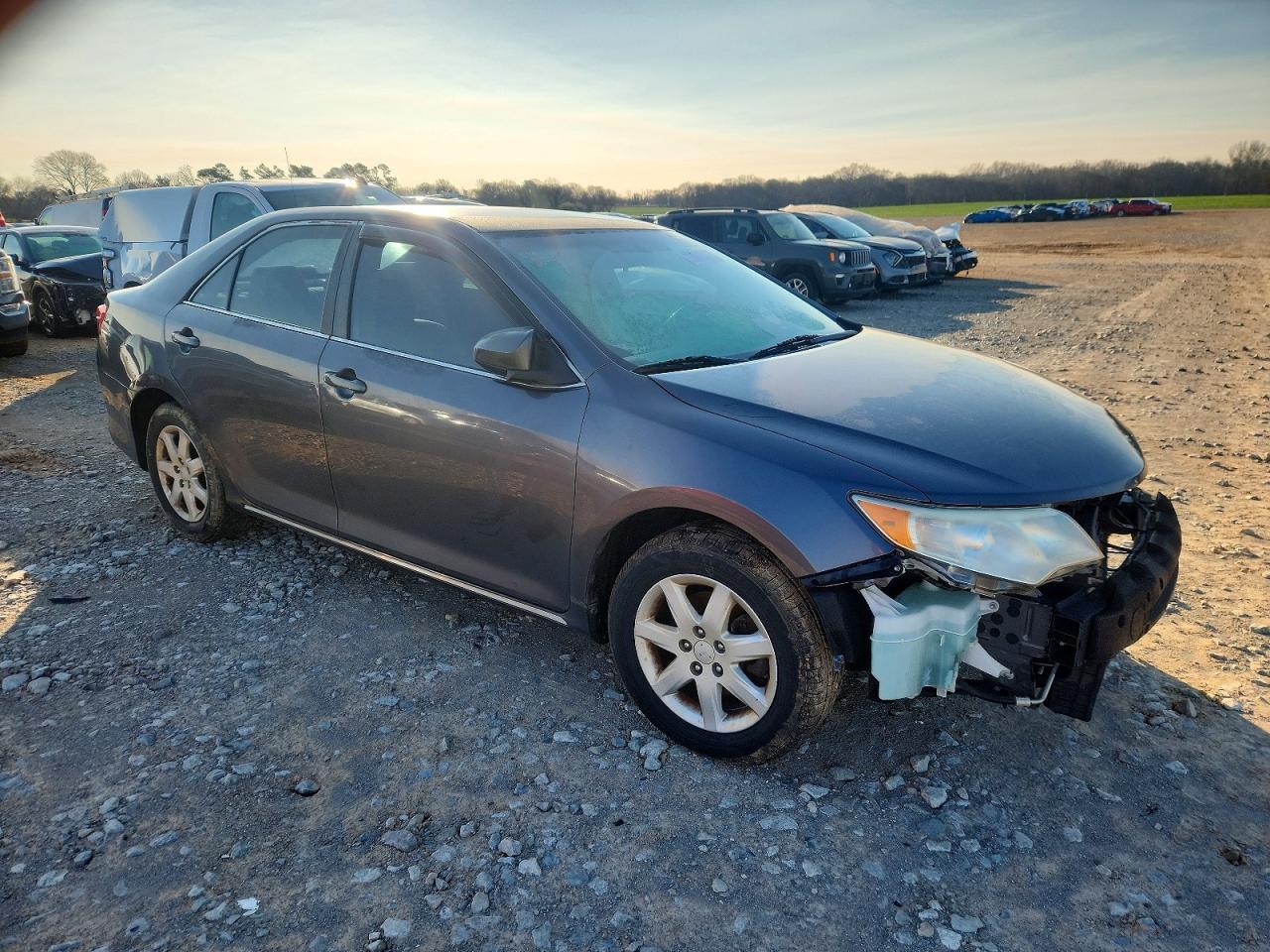 2014 TOYOTA CAMRY