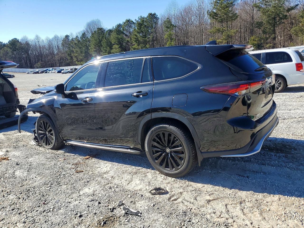 2024 TOYOTA HIGHLANDER