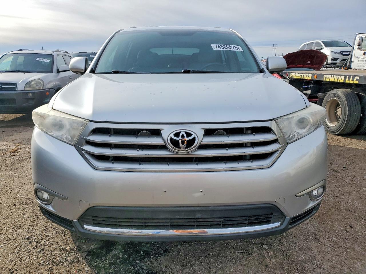 2013 TOYOTA HIGHLANDER