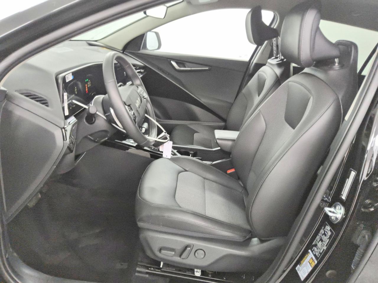 2025 KIA Niro