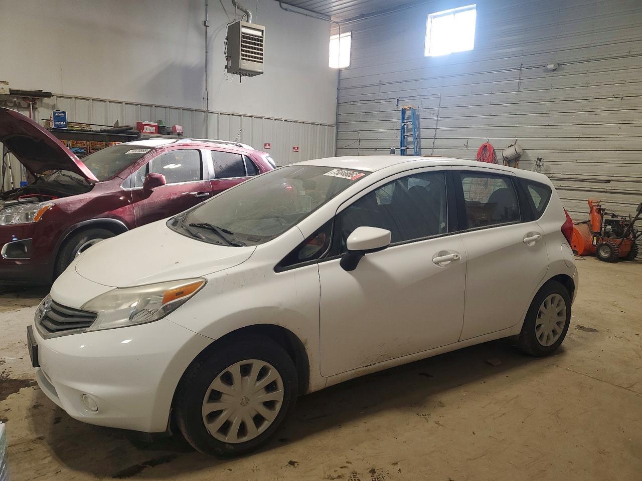 2016 NISSAN Versa Note