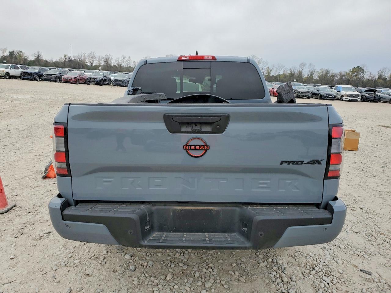 2024 NISSAN Frontier
