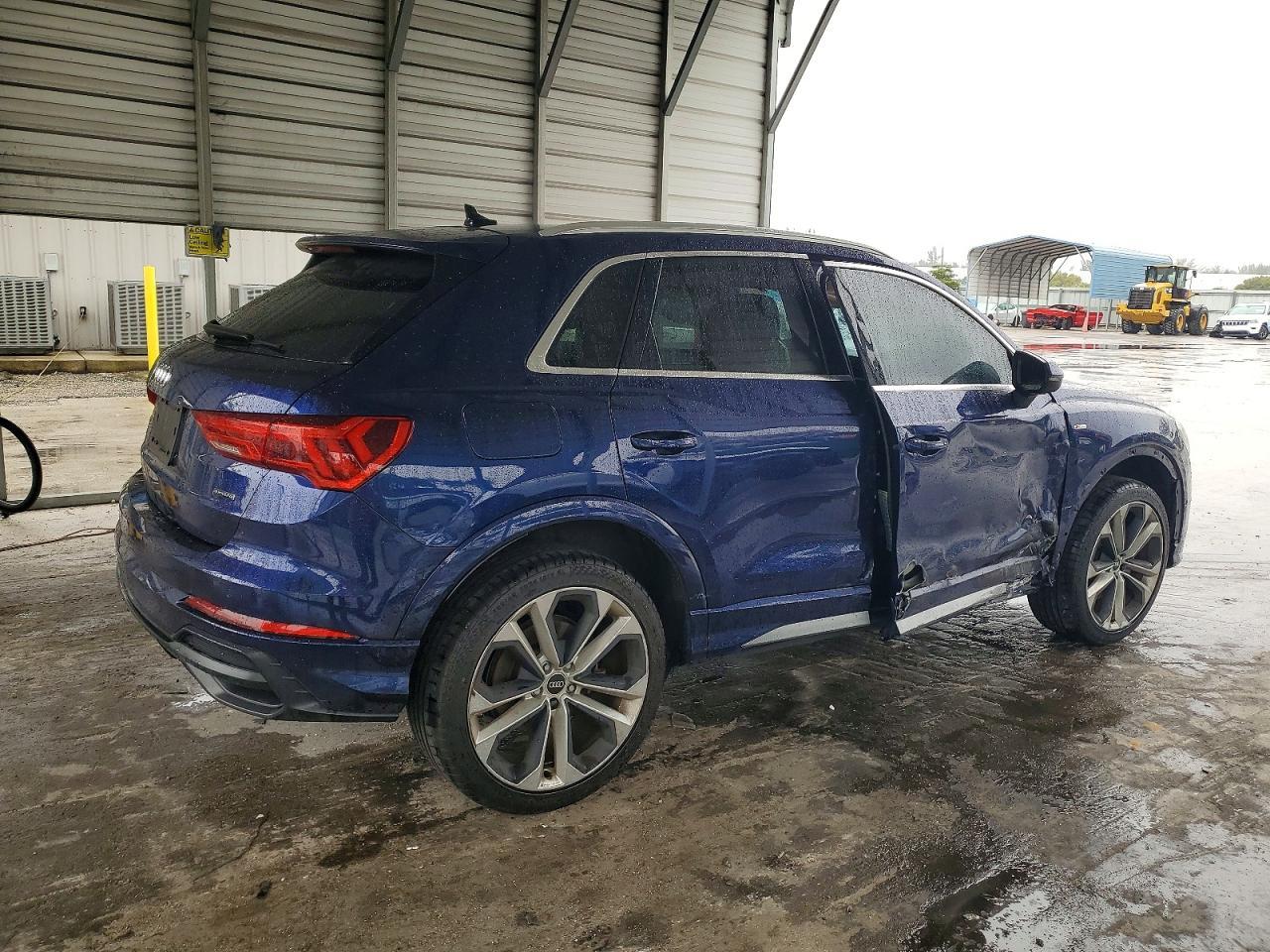 2021 AUDI Q3