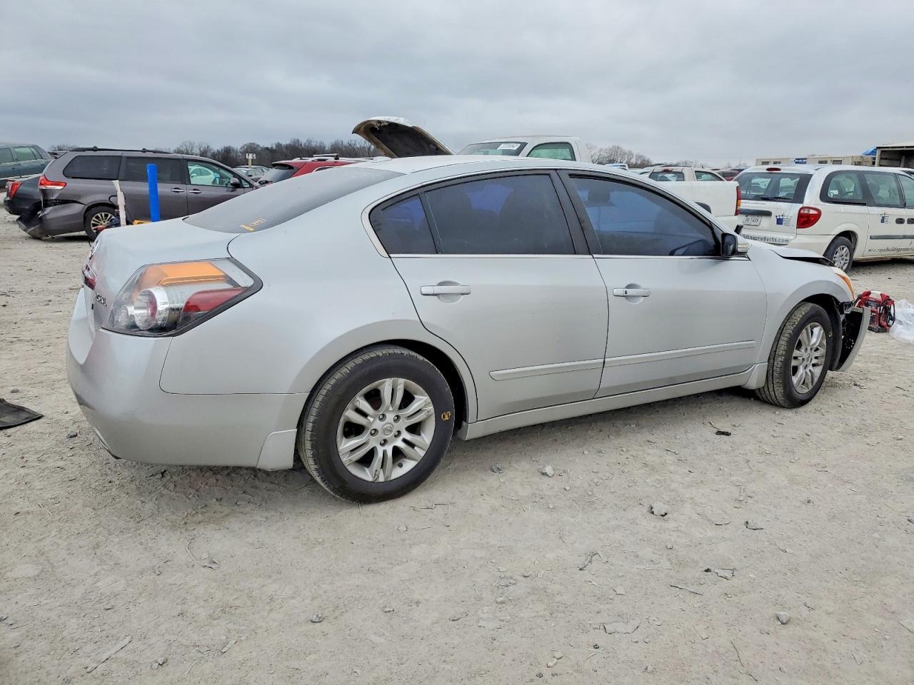 2012 NISSAN ALTIMA