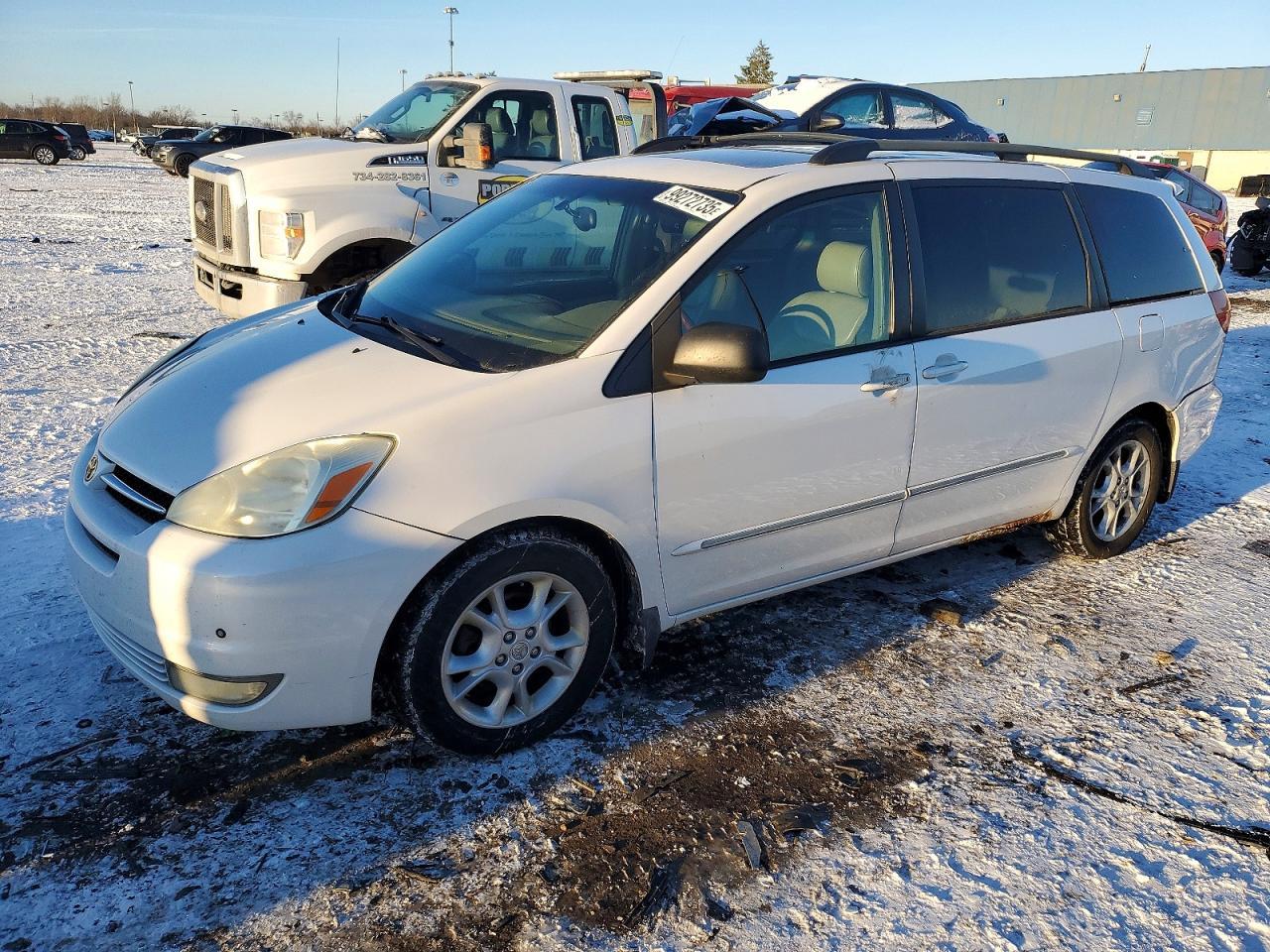 2004 TOYOTA SIENNA