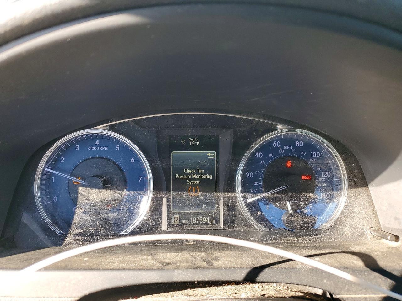 2016 TOYOTA CAMRY
