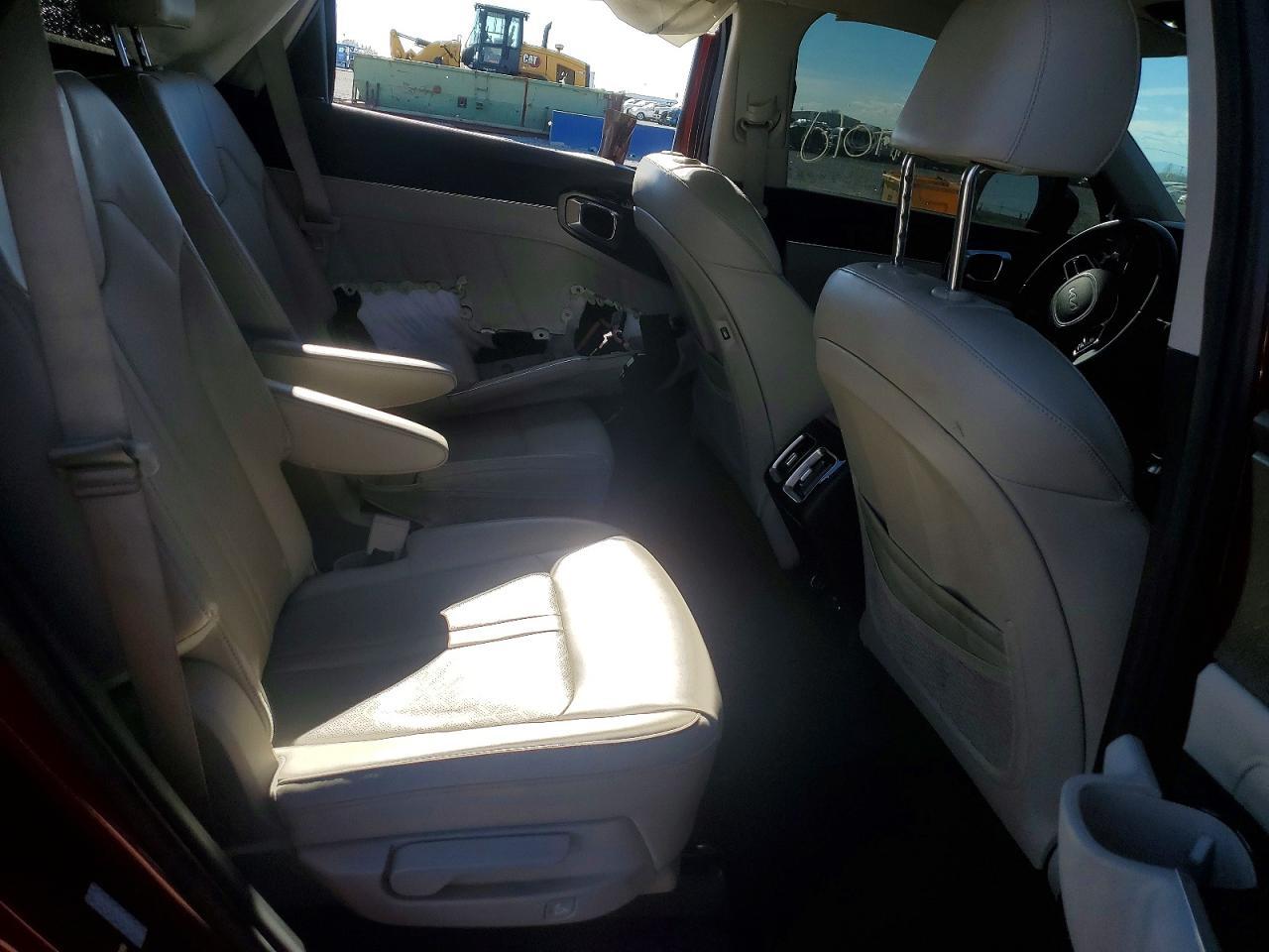 2022 KIA SORENTO
