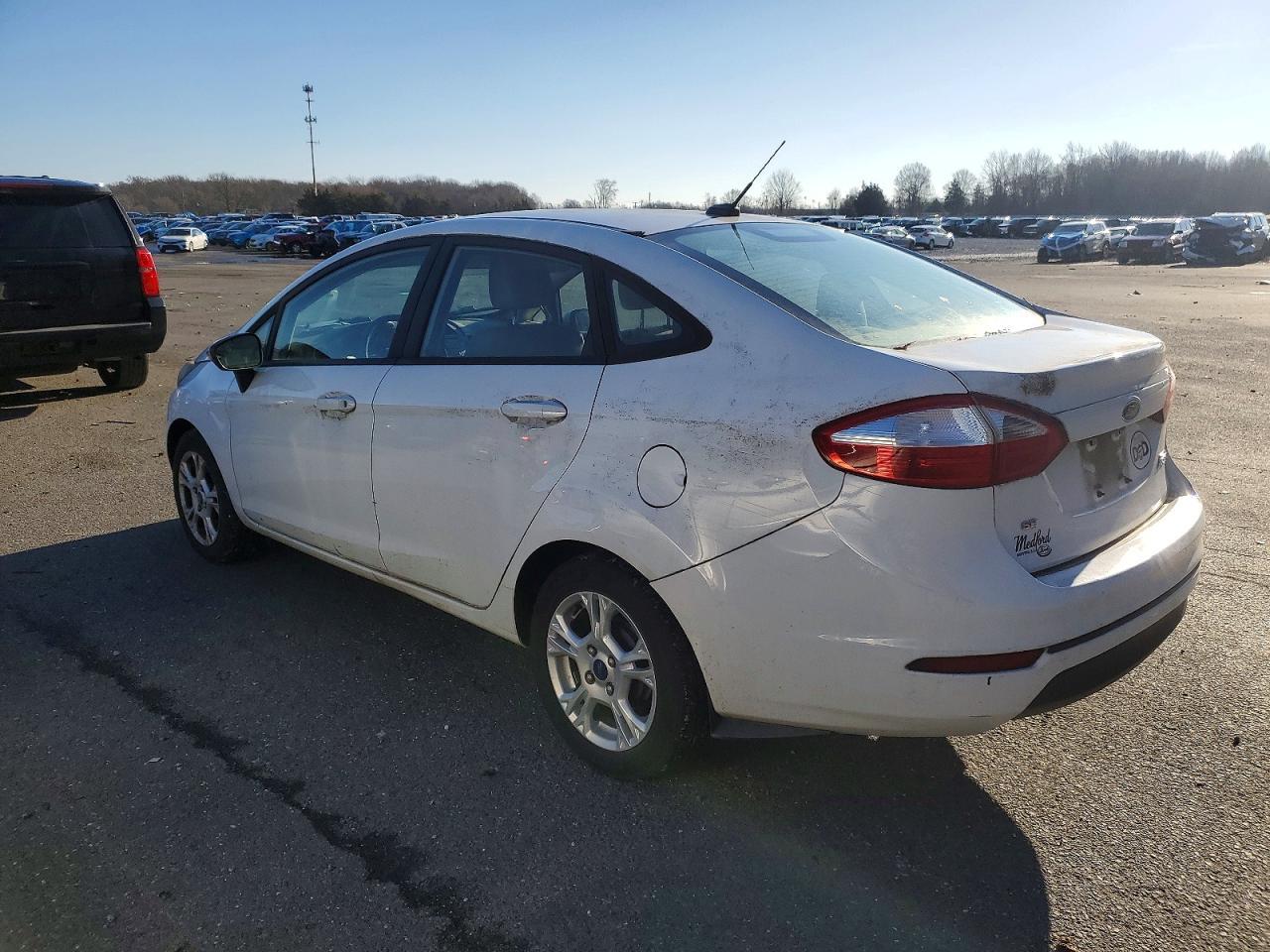 2016 FORD Fiesta