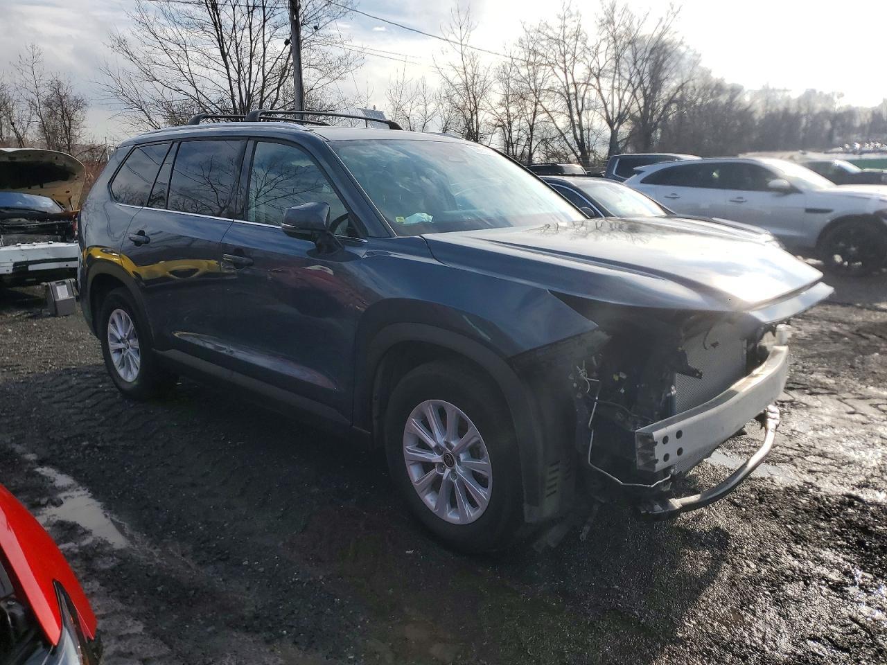 2024 TOYOTA HIGHLANDER