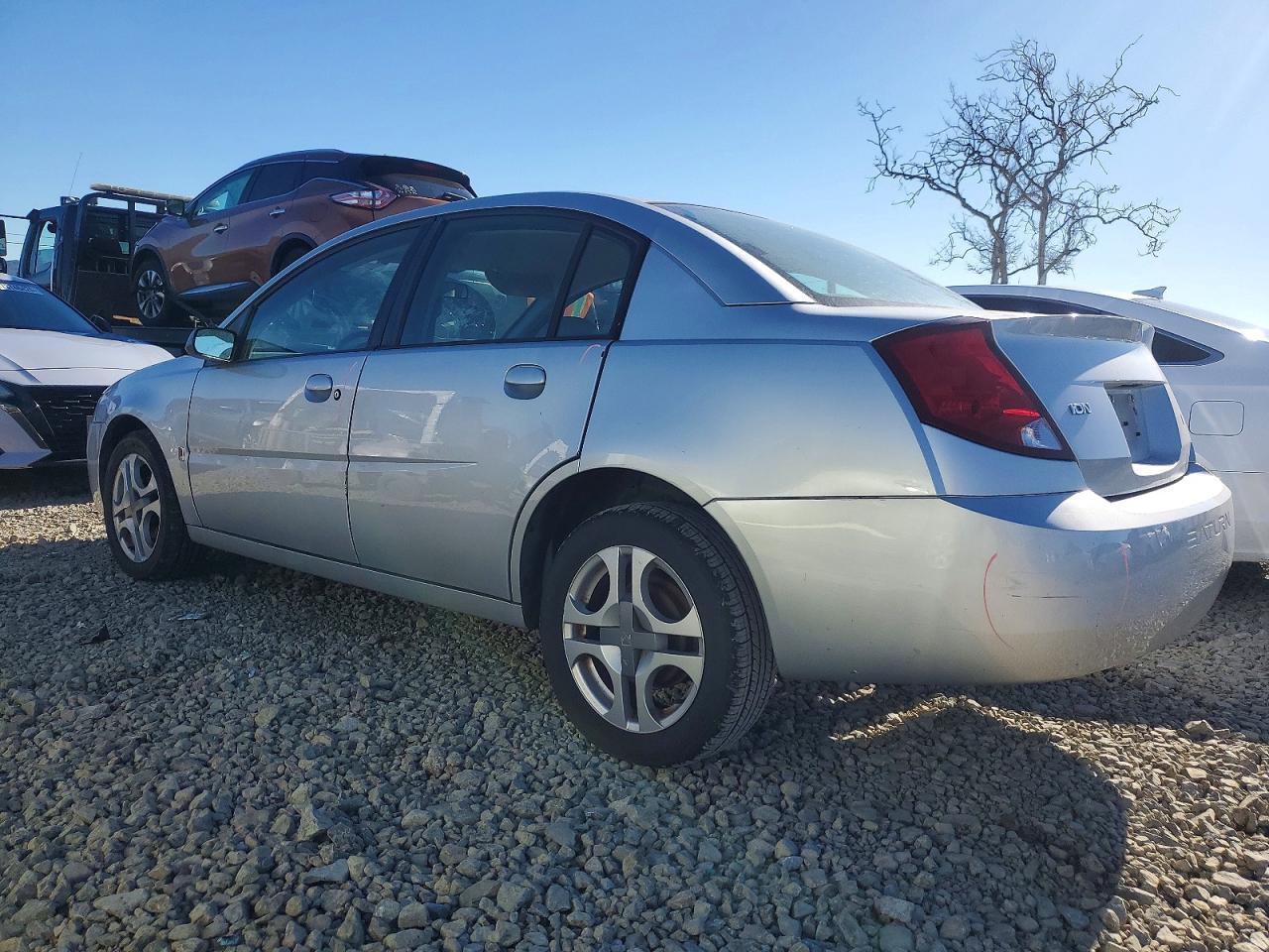 2003 SATURN Ion