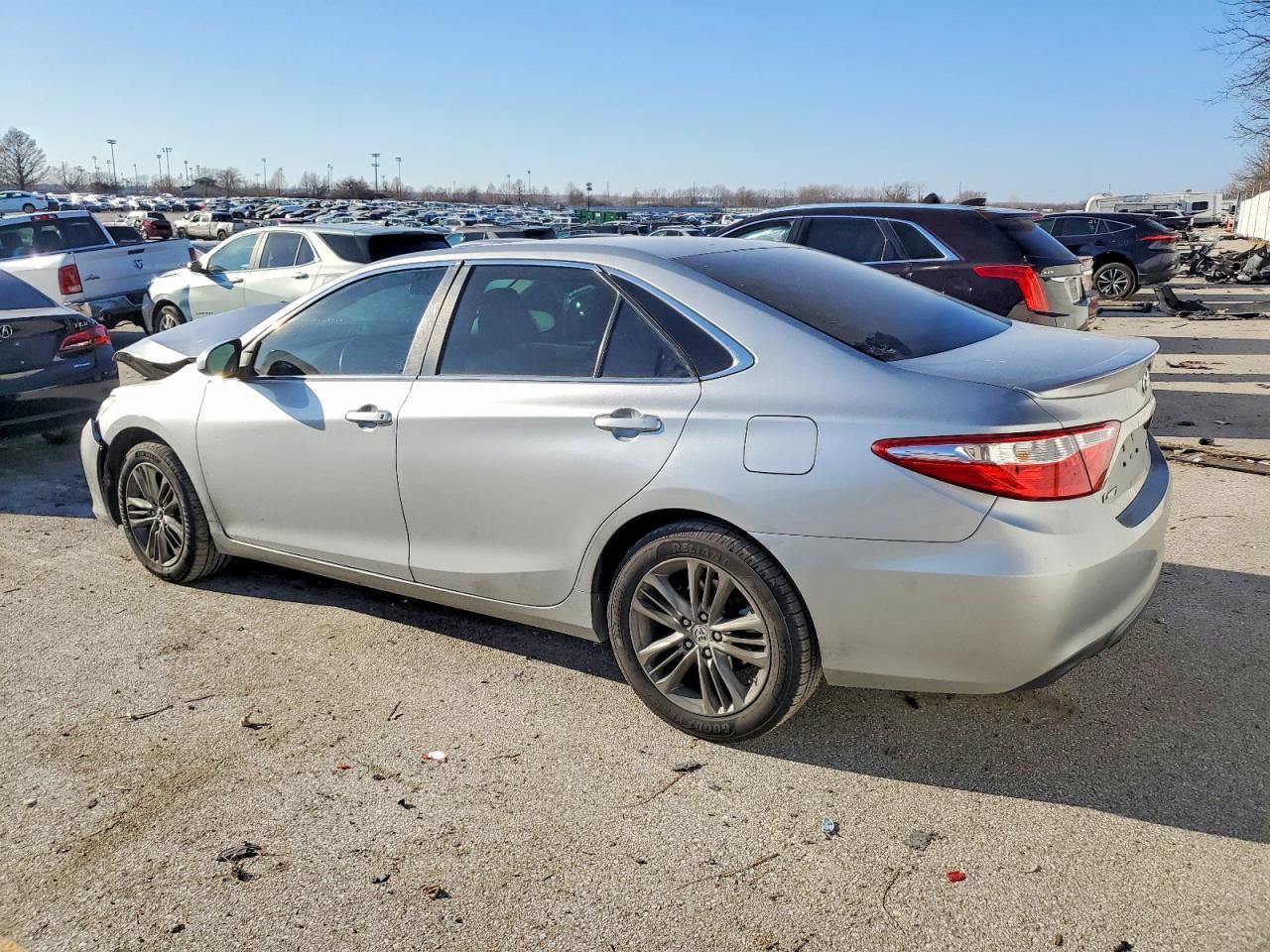 2016 TOYOTA CAMRY