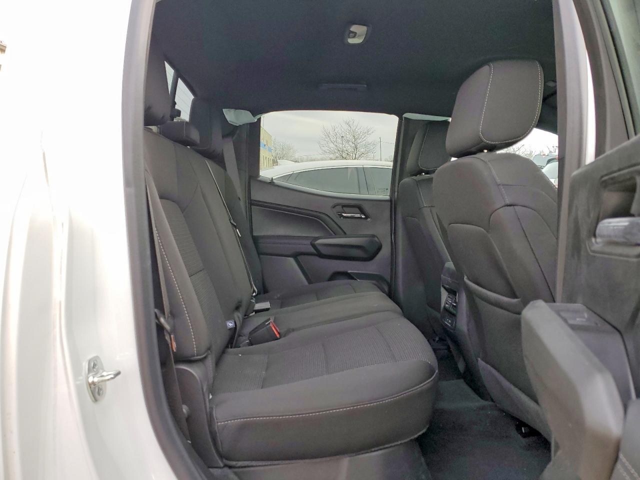 2024 GMC CANYON