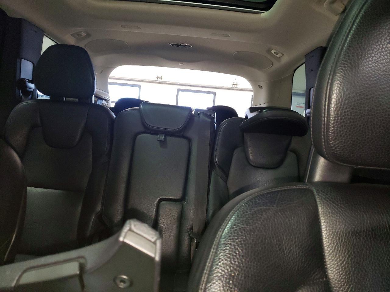 2016 VOLVO XC90