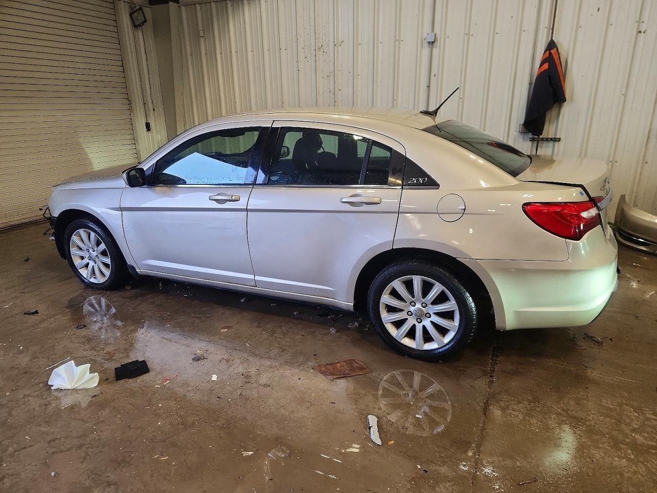 2014 CHRYSLER 200