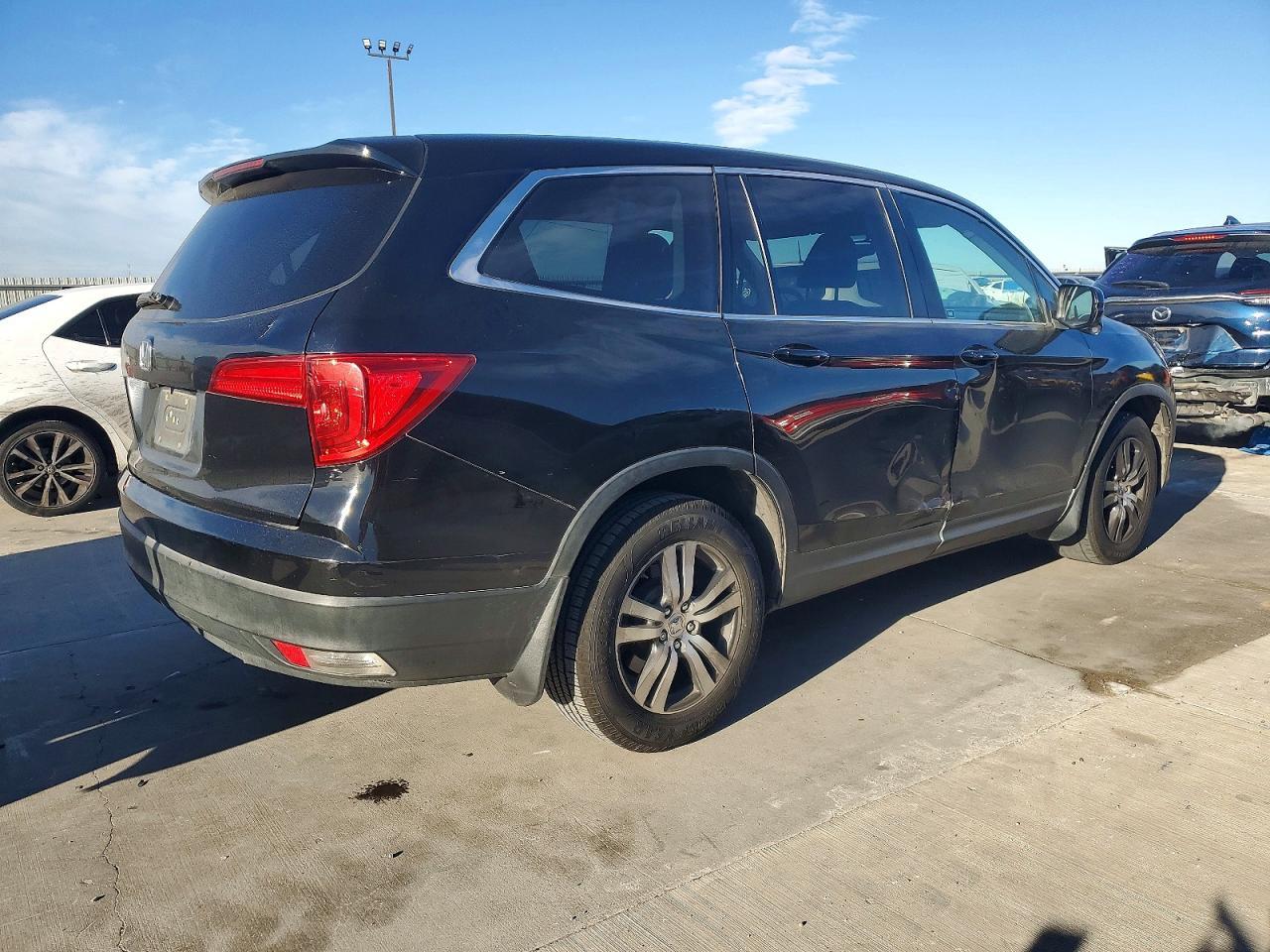 2017 HONDA PILOT