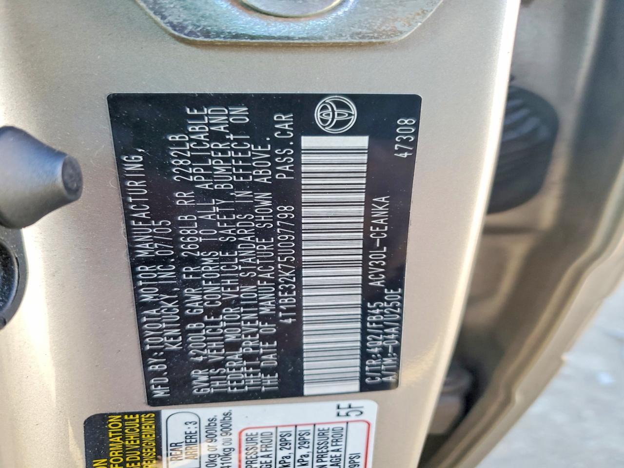 2005 TOYOTA CAMRY