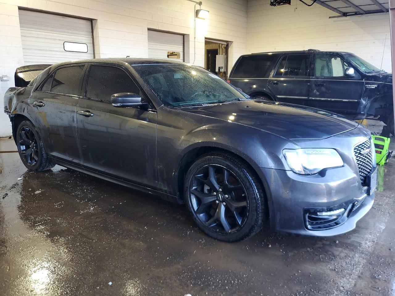 2022 CHRYSLER 300