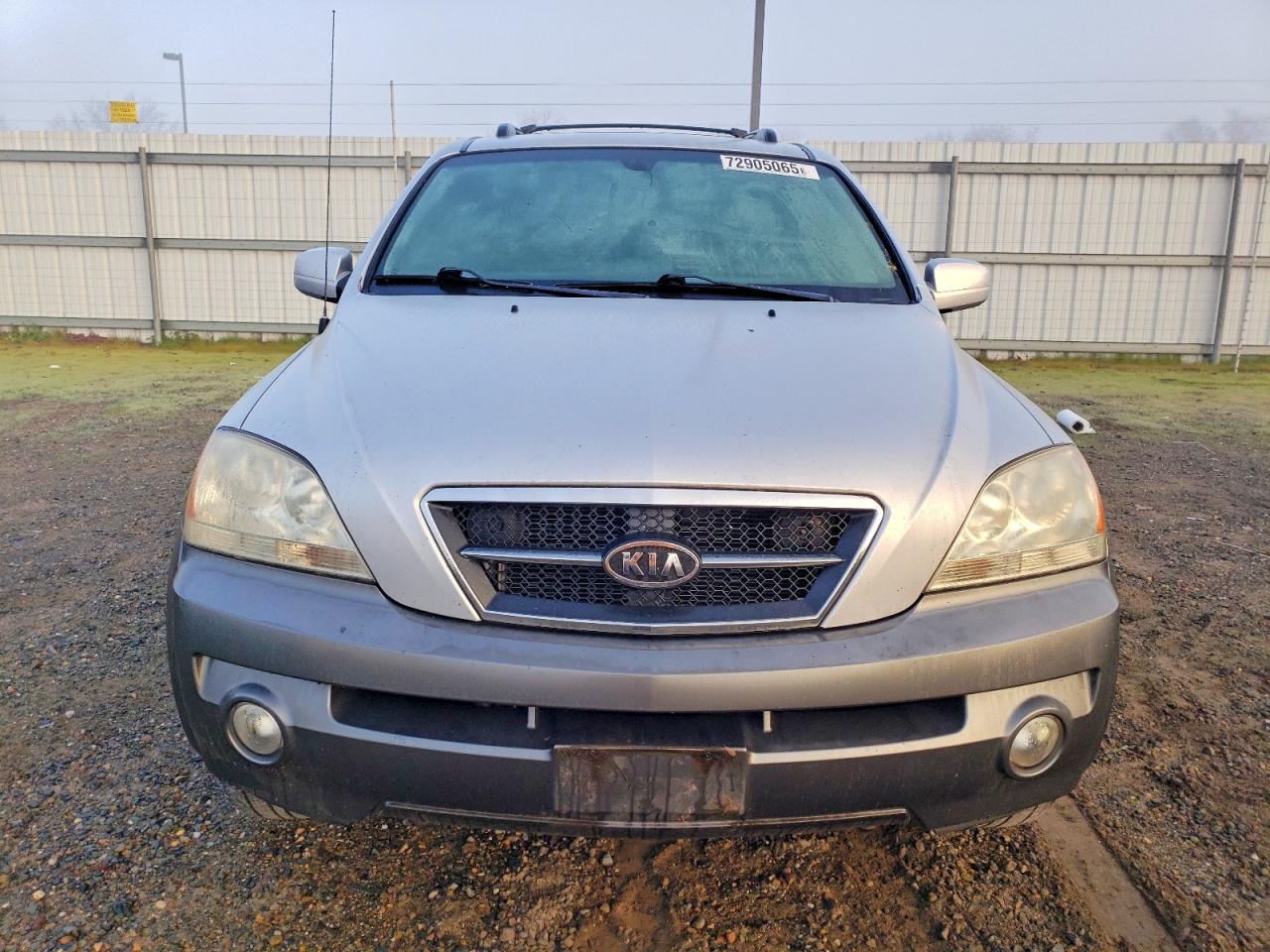 2005 KIA SORENTO