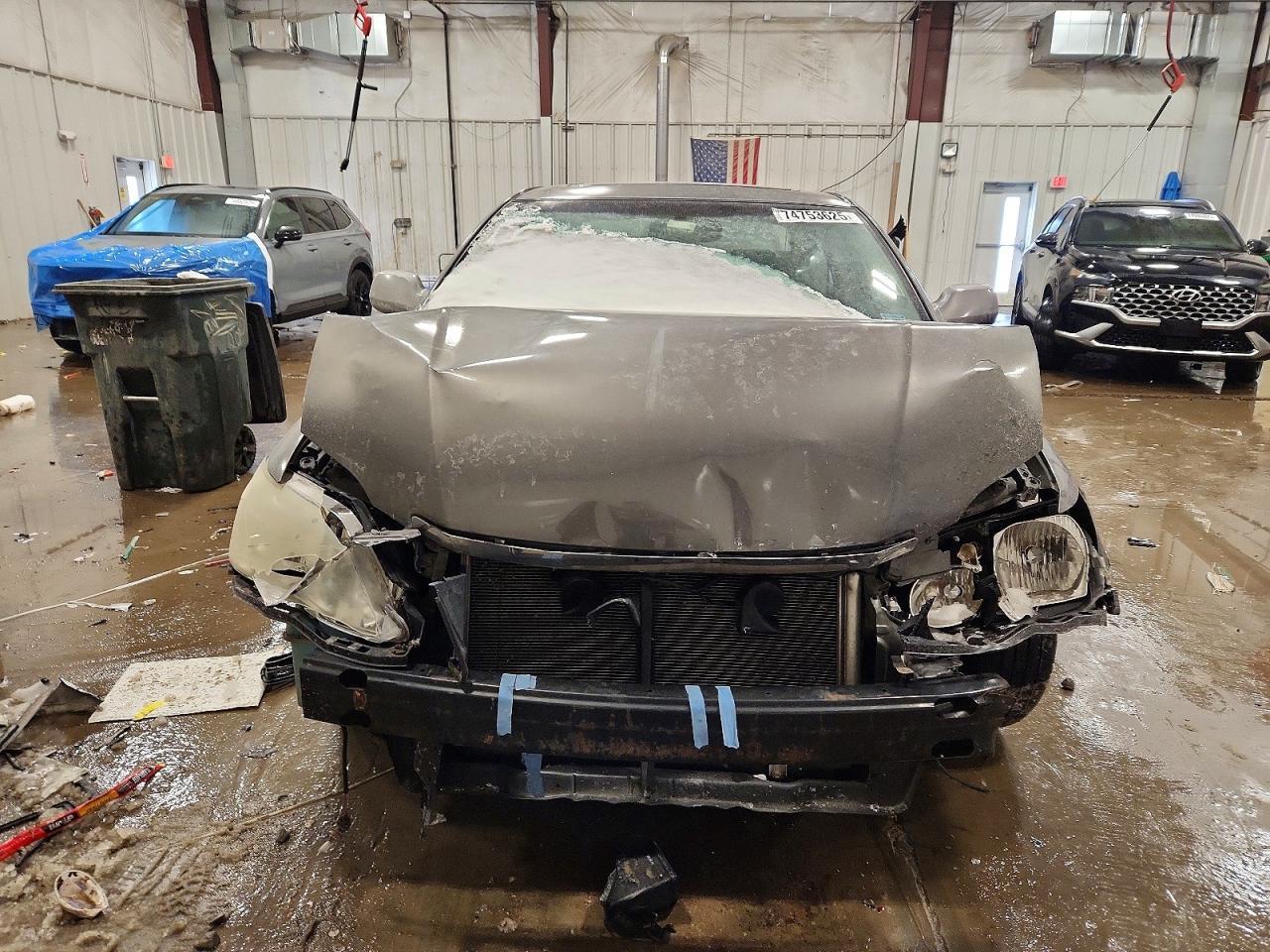 2005 TOYOTA Avalon