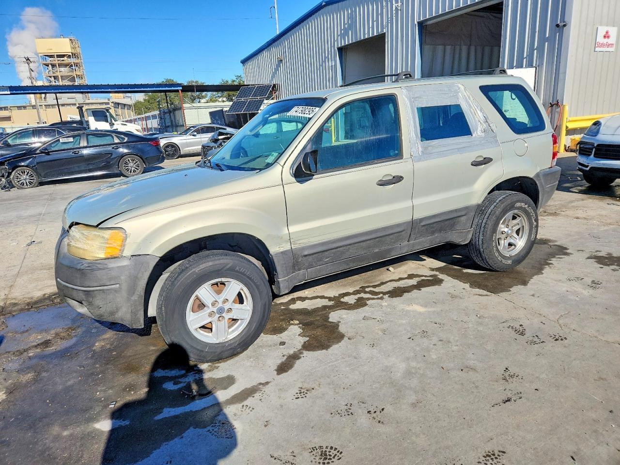 2004 FORD ESCAPE