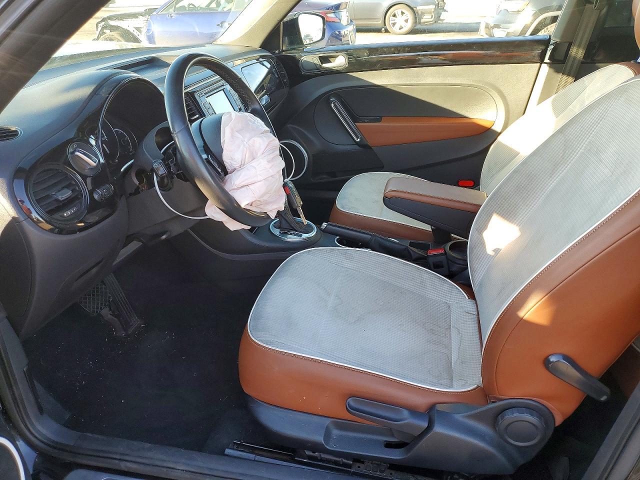 2015 VOLKSWAGEN Beetle