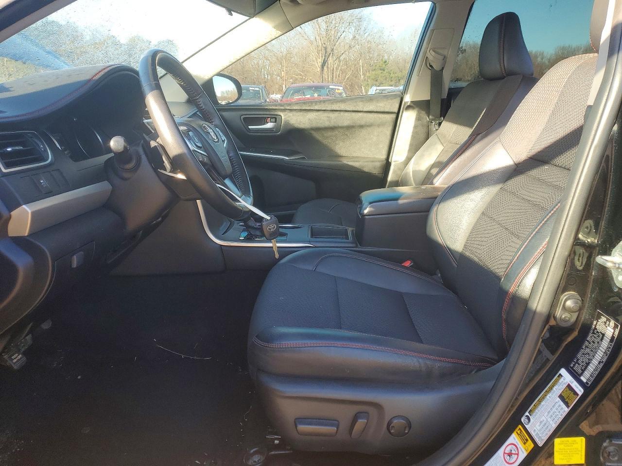 2016 TOYOTA CAMRY