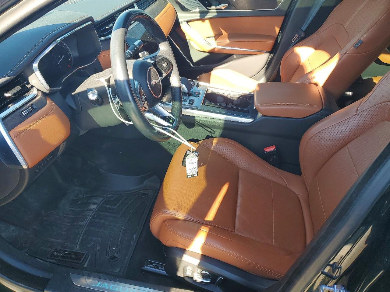 2022 JAGUAR XF