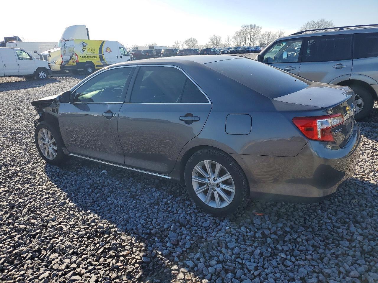2014 TOYOTA CAMRY