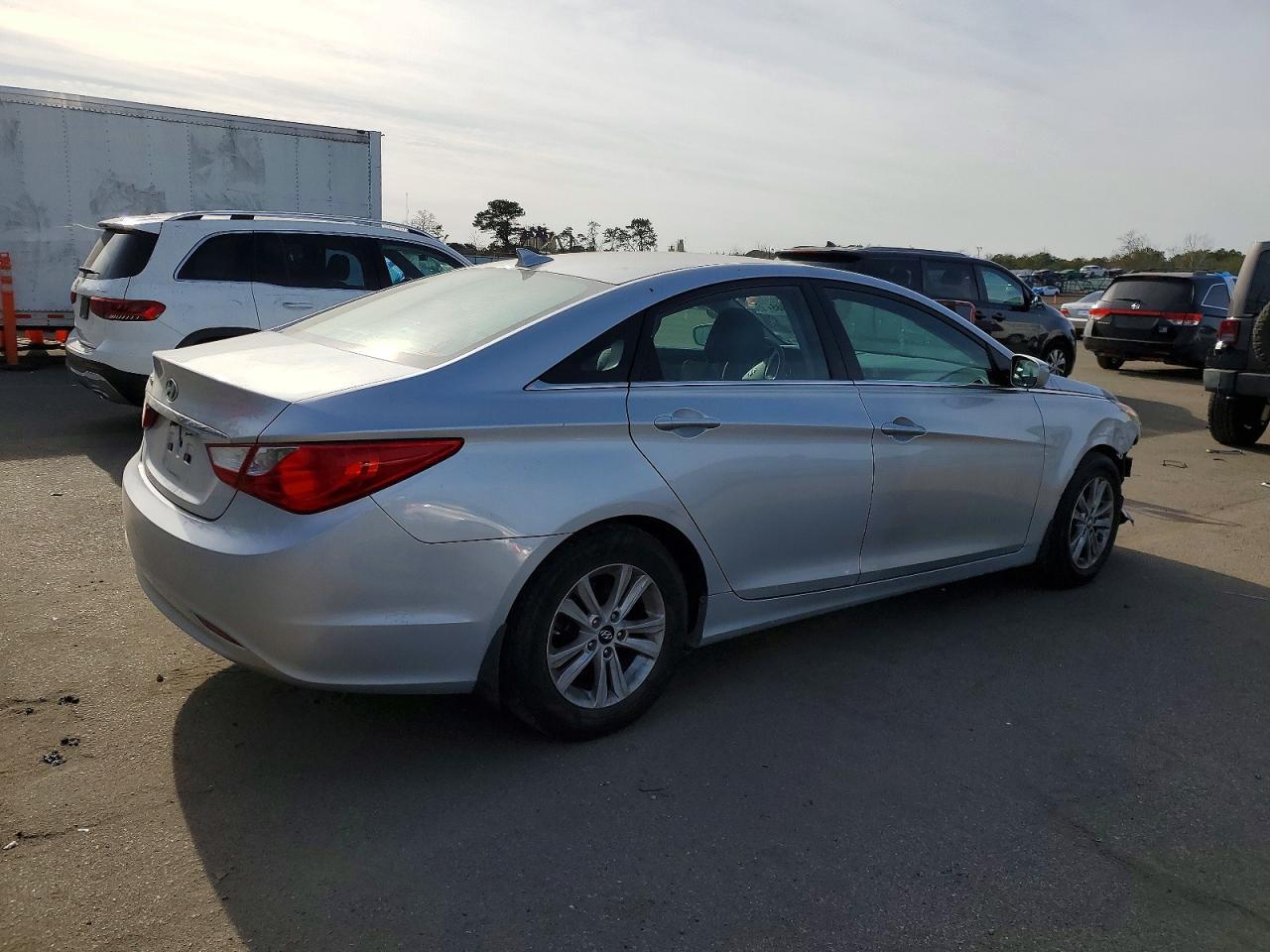 2013 HYUNDAI SONATA