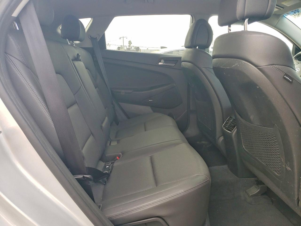 2017 HYUNDAI TUCSON