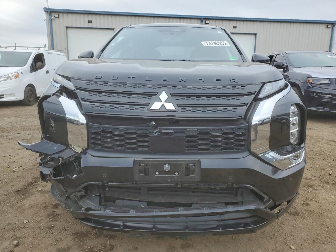 2024 MITSUBISHI outlander