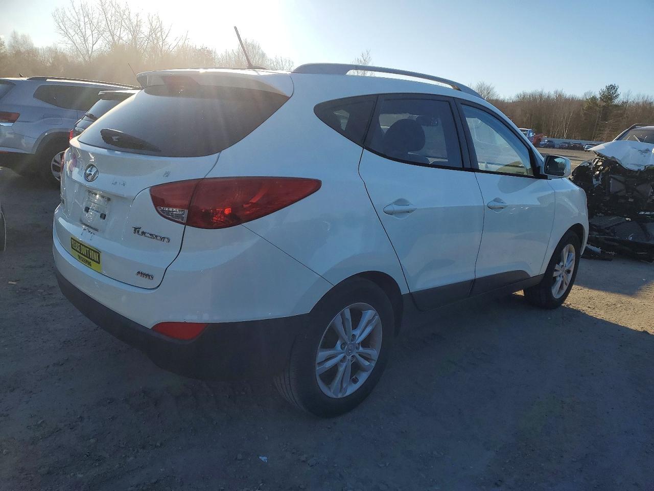 2010 HYUNDAI TUCSON