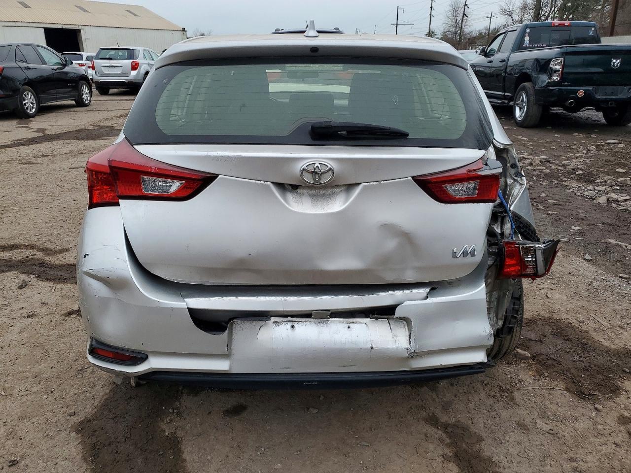 2018 TOYOTA COROLLA