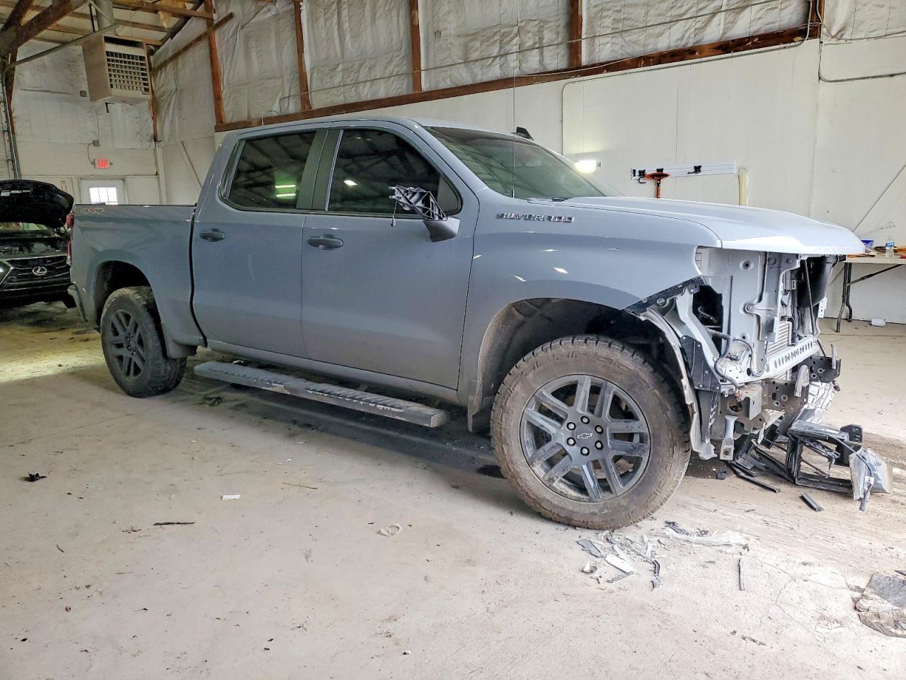2024 CHEVROLET Silverado
