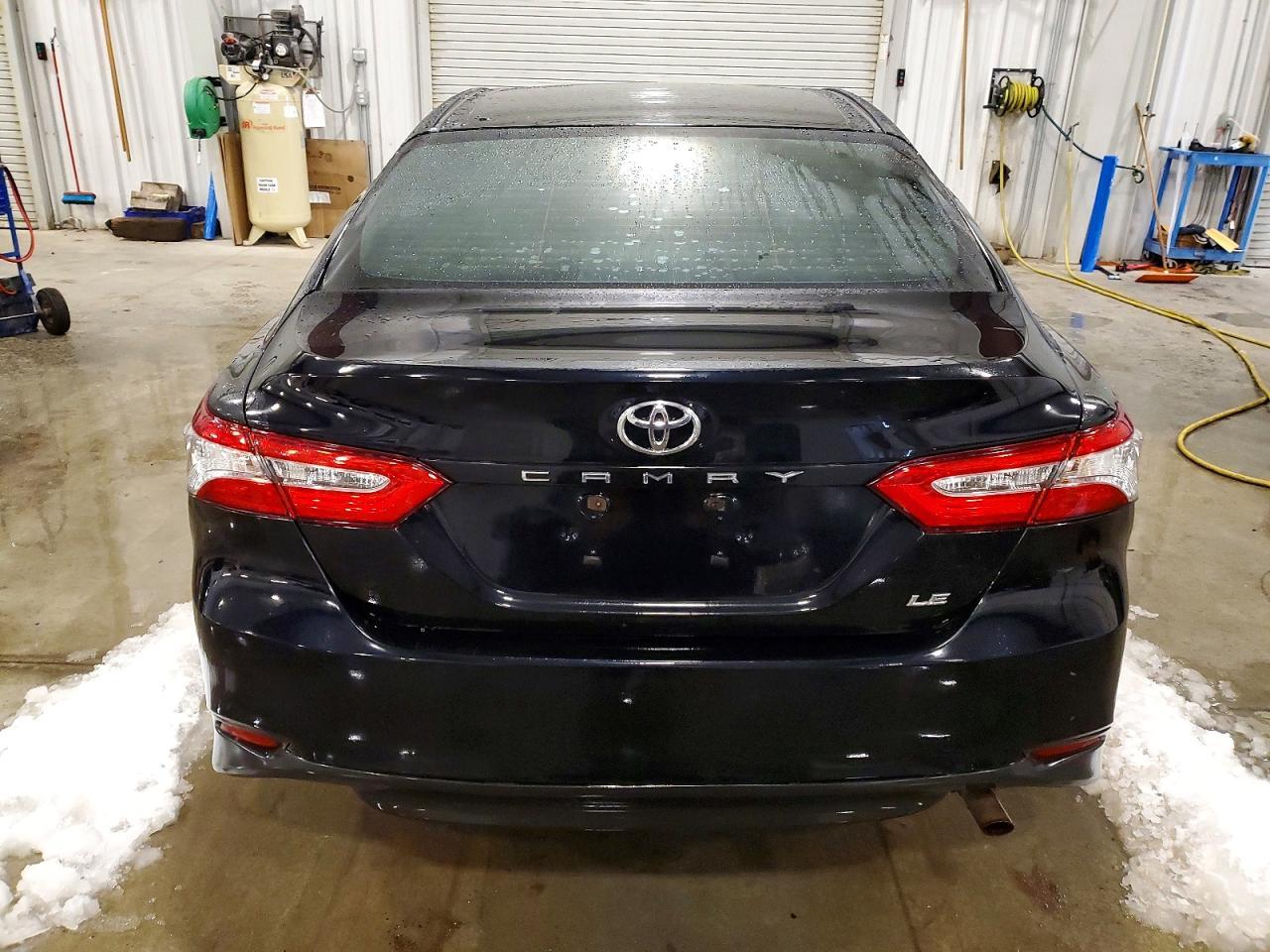 2018 TOYOTA CAMRY
