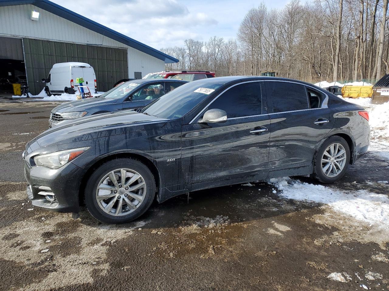 2016 INFINITI Q50