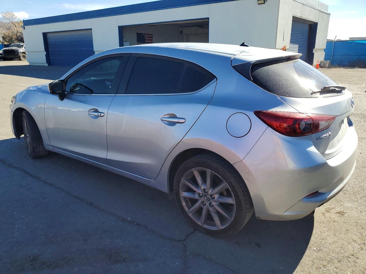2018 MAZDA 3